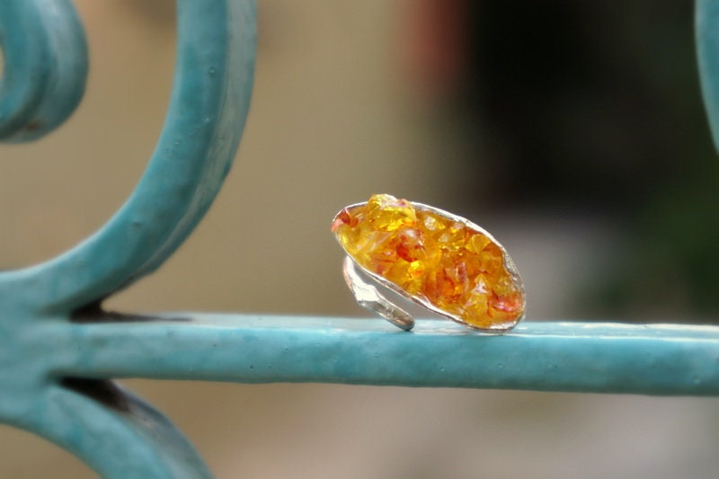 Minimalist Handmade Nature Jewelry. ring Sterling Silver Mussel Shell Ring, Murano Glass Ring.