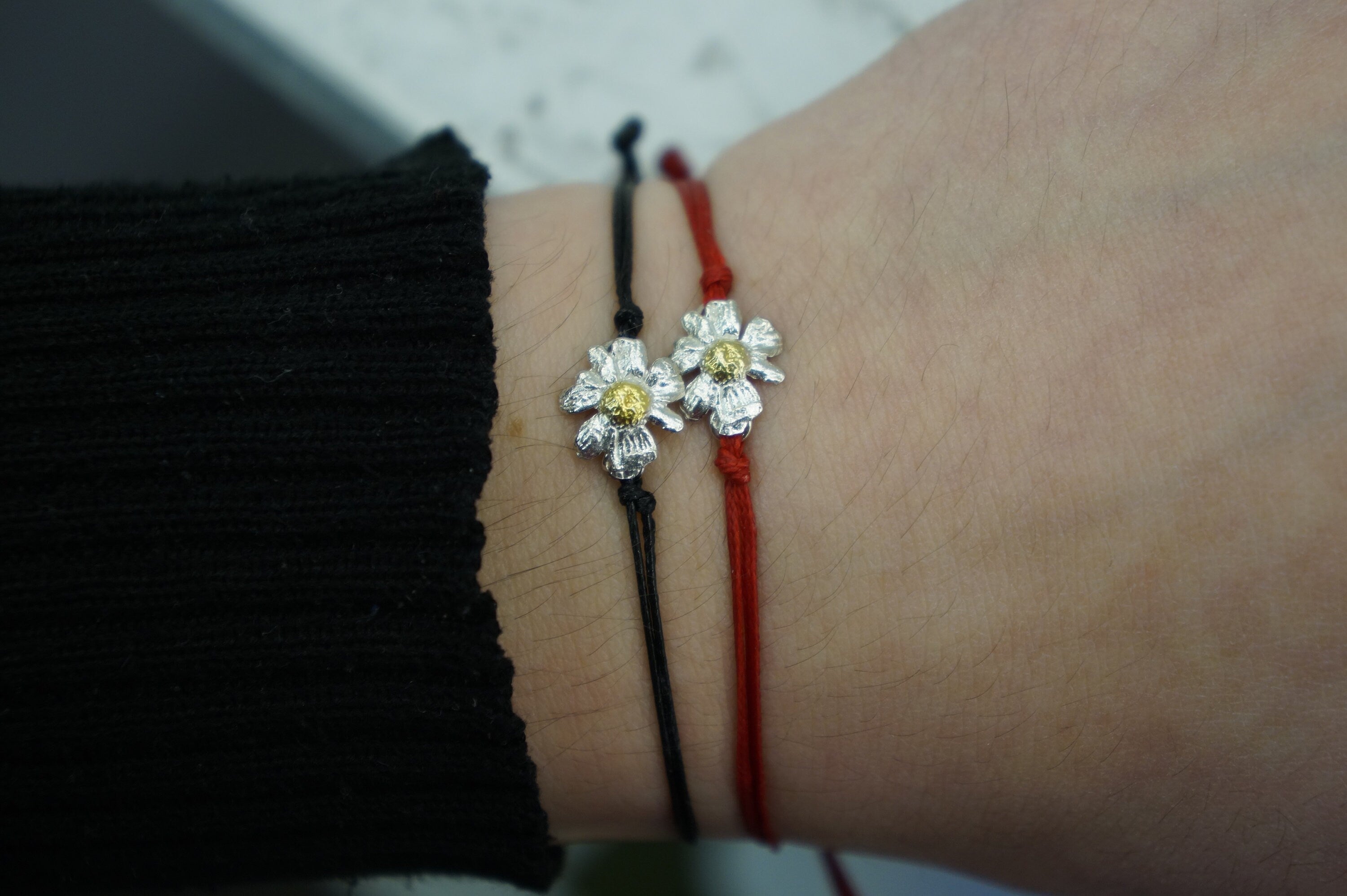 Daisy Bracelet – Sterling Silver Flower Bracelet with Real Chamomile Detail