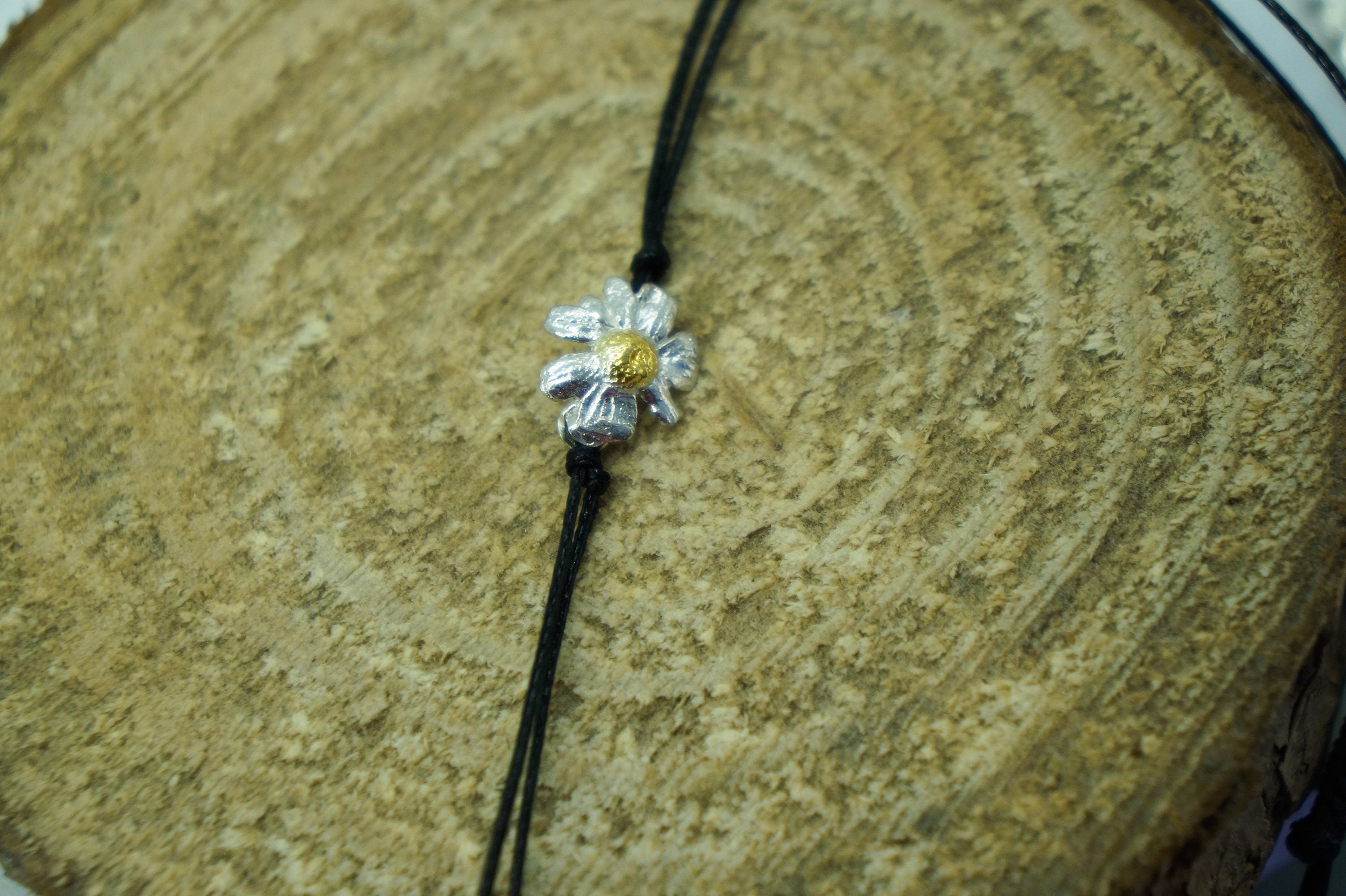 Daisy Bracelet – Sterling Silver Flower Bracelet with Real Chamomile Detail