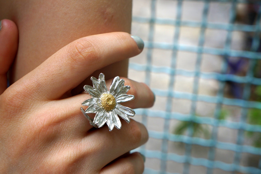 Daisy Flower Ring – Recycled Silver Adjustable Eco Sustainable Statement Jewelry