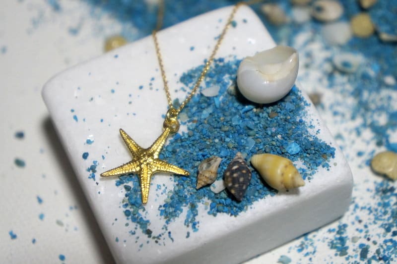 Solid Gold Starfish Necklace – 9K, 14K, 18K Gold Pendant with Matching Chain