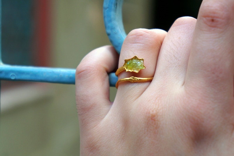 14K Goldplated Ring - Adjustable Sterling Silver Limpet Shell Jewelry with Green Murano Glass