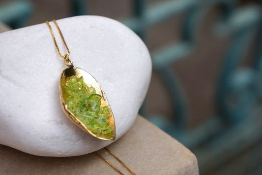 Green Murano raw stone Sea Shell Necklace on Sterling Silver Real Mussel & Clams symbols of spirituality and wisdom