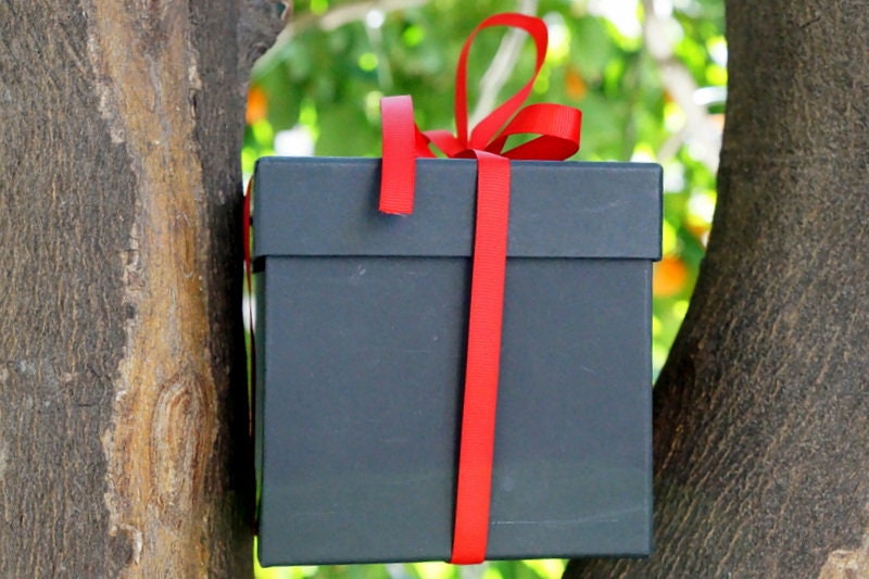 Medicine Office Decor – Minimalist Medical Art with Gold-Plated Bronze & Thasos Marble Base