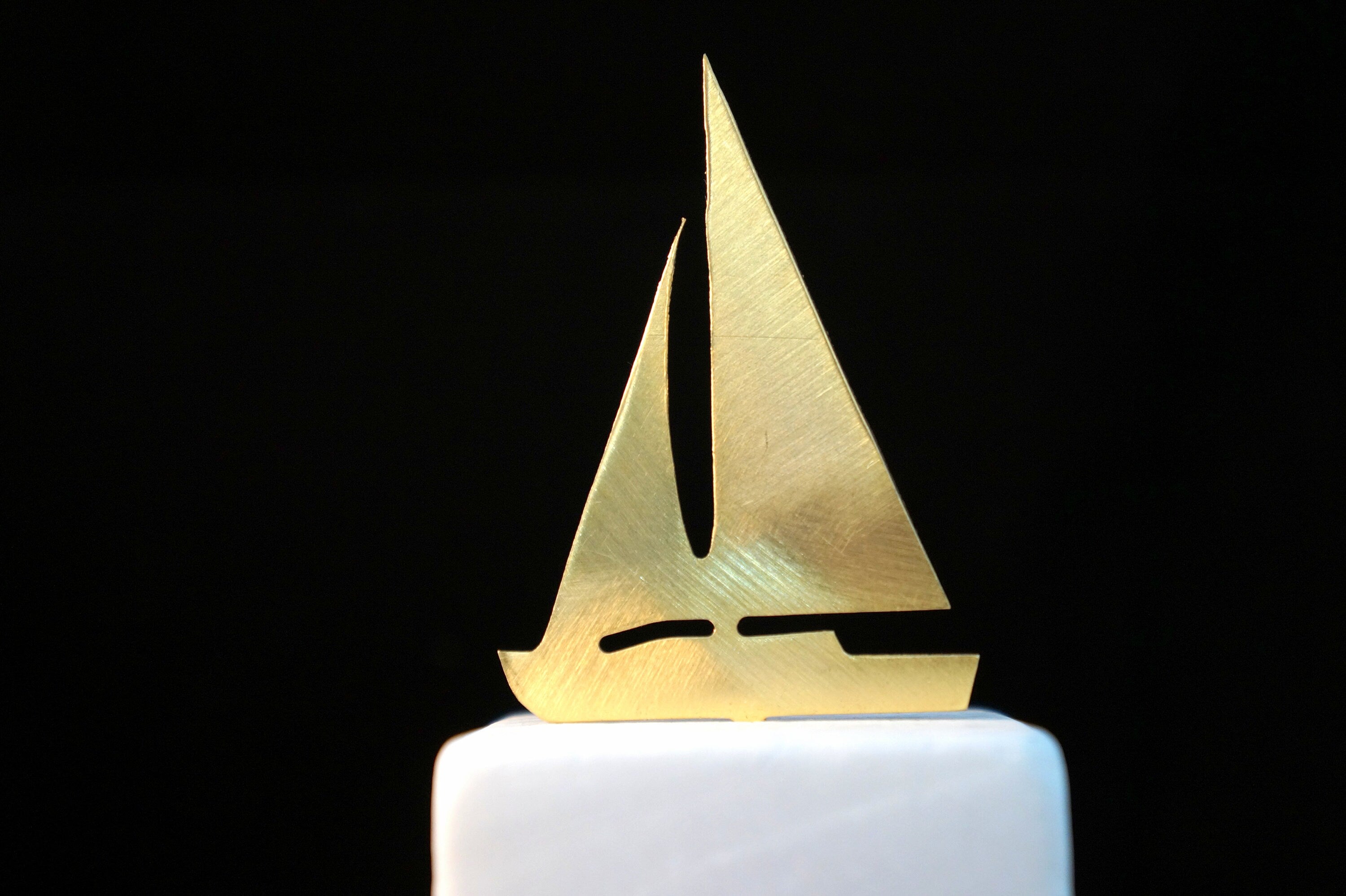 Home decor Modern Art Mens Gift Nautical Decor, Gold Minimal Sailboat Statue  gift for her