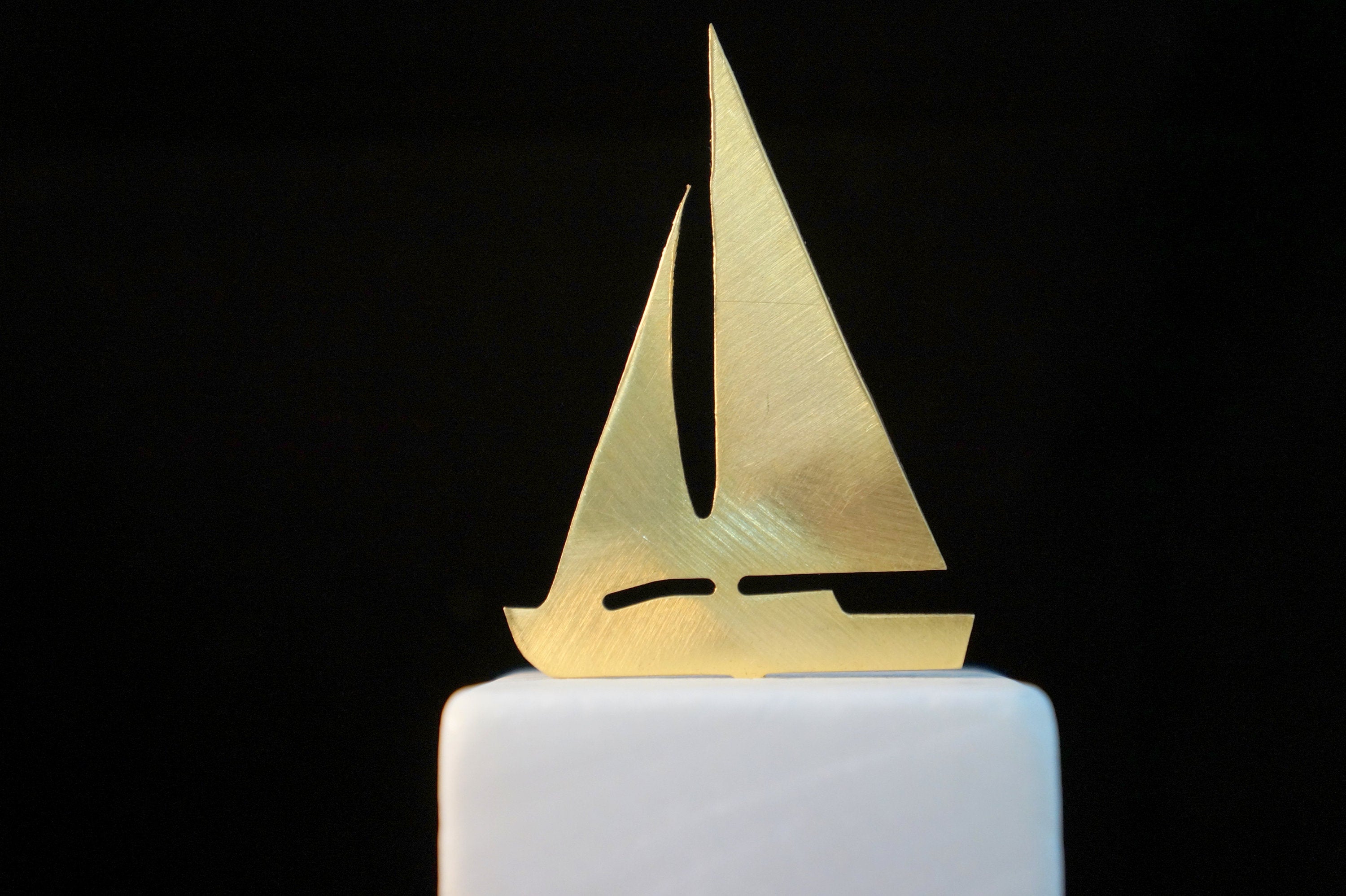 Home decor Modern Art Mens Gift Nautical Decor, Gold Minimal Sailboat Statue  gift for her
