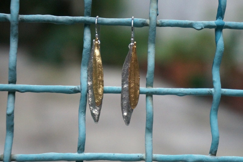 Real leaf earrings,Plant earrings Electroformed,Nature Earrings in silver jewelry,Real Olive leaf Flower earrings for Mothers day gift