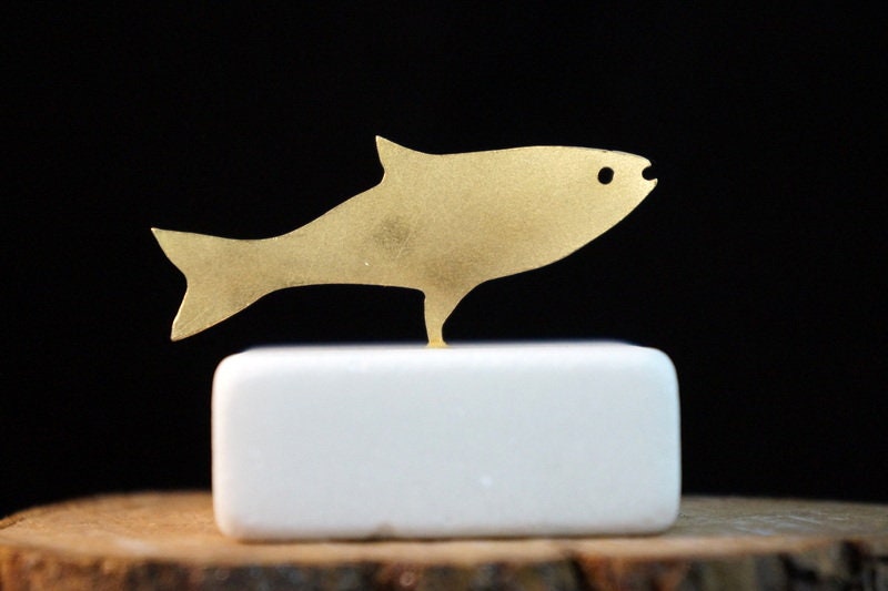 Thanksgiving Favors, Fish paperweight - modern design, Minimal Fish Statue,  Ocean and sea decor for office and homebirth flower jewelry
