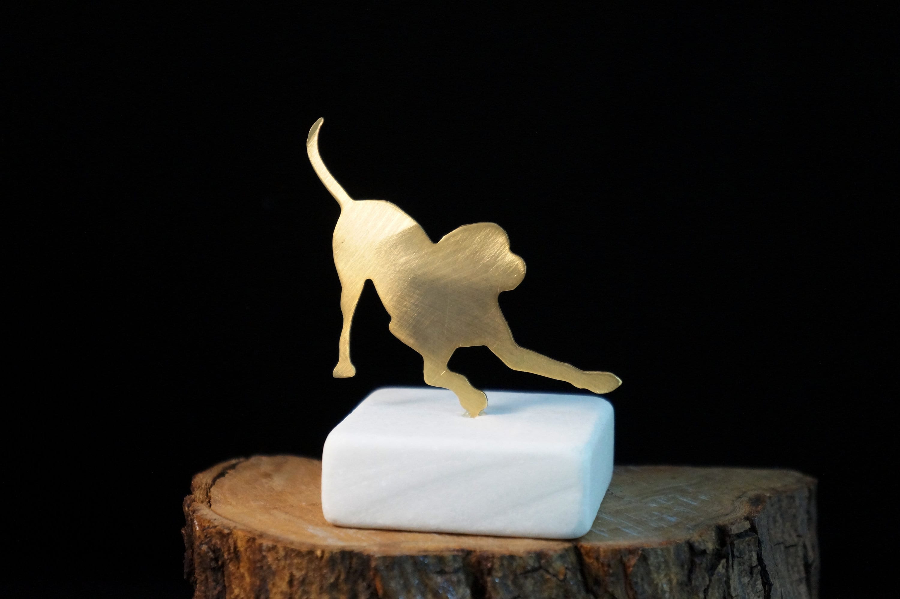 Home decor Home Gift Art Small statue Happy Dog,Minimal decor, Gift for Dog Lover & Dog Gifts for owners, Animal Statue Decor