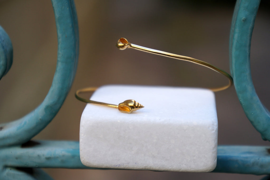 Sea Shell Bracelet – Adjustable Gold Plated Cuff Bangle in Sterling Silver Jewelry