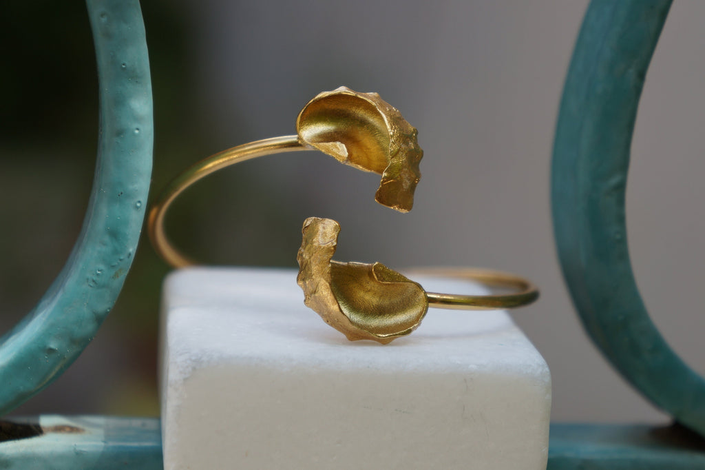 Adjustable Summer Bracelet – Gold Plated Sterling Silver Bangle With Sea Shell Charm