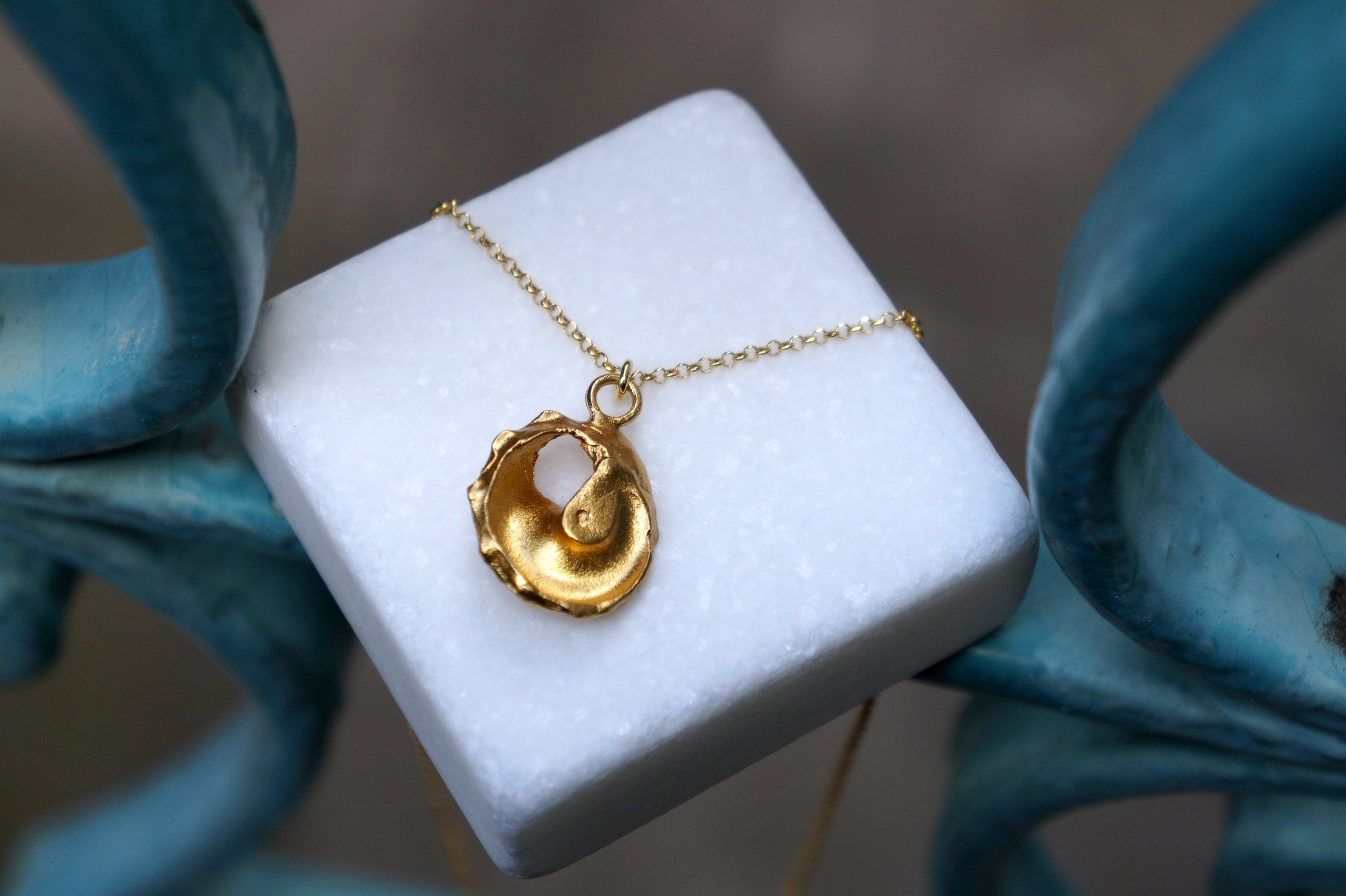 Solid Gold Sea Shell Pendant - 14K Gold Necklace for Women | Handmade Summer Gift