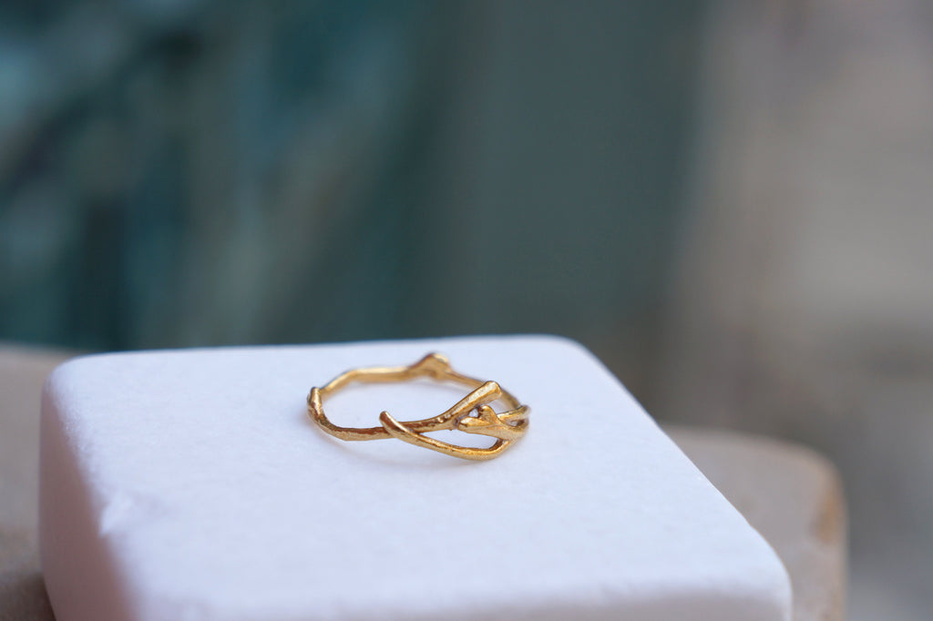 Minimal Solid Gold Ring – Dainty Jasmine Twig Band | Lightweight Everyday Jewelry