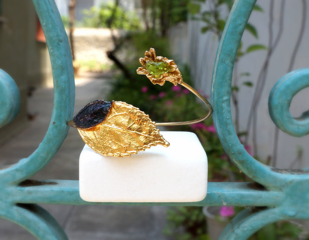 Gold Leaf Cuff Bracelet – Sterling Silver Bangle with Raw Murano Glass Stone