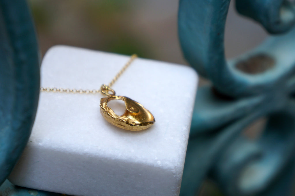 Solid Gold Sea Shell Pendant - 14K Gold Necklace for Women | Handmade Summer Gift