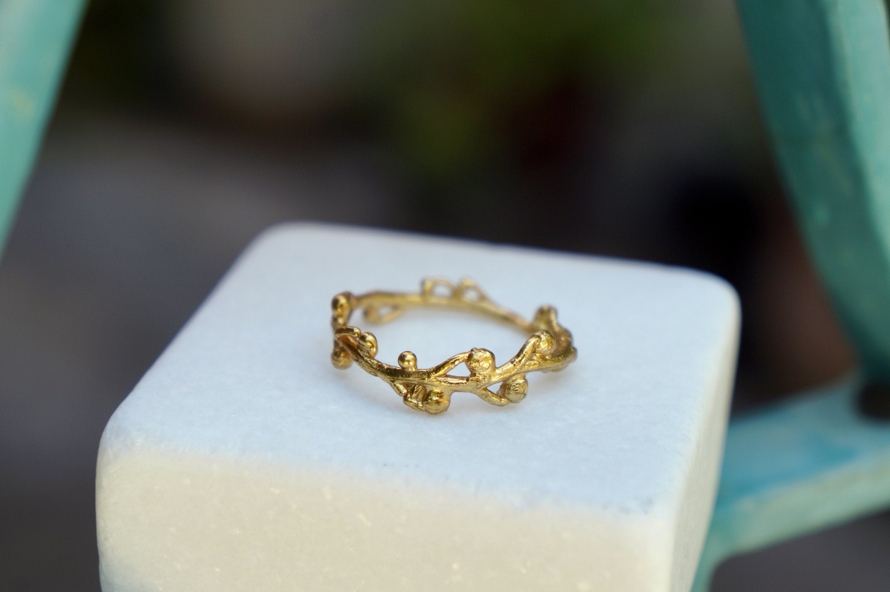 Solid Gold Twig Ring – 14K Gold Branch Ring With Acacia Branch Motif