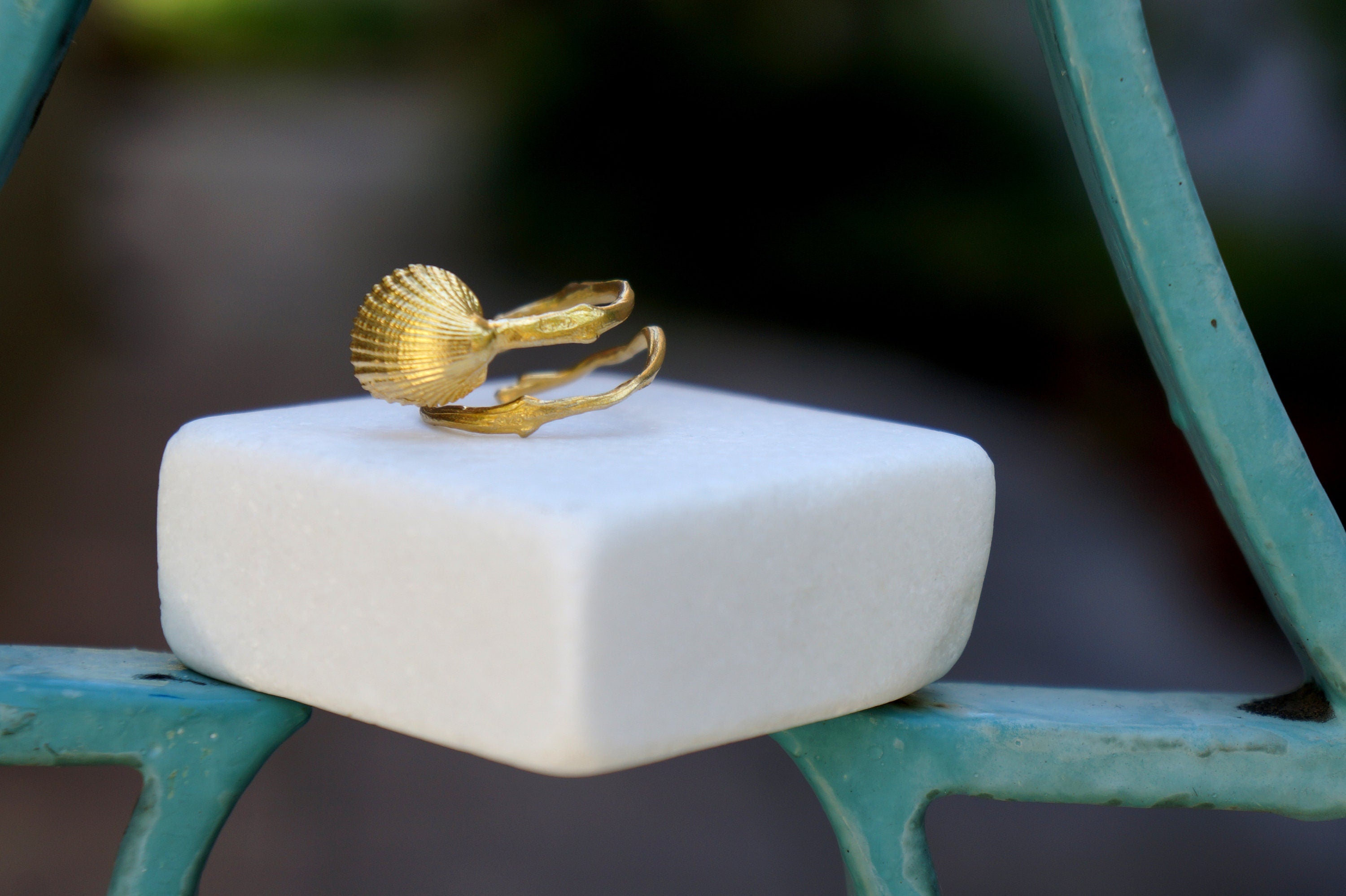 Solid Gold Shell Ring – Adjustable Real Sea Shell & Twig Design Gold Band