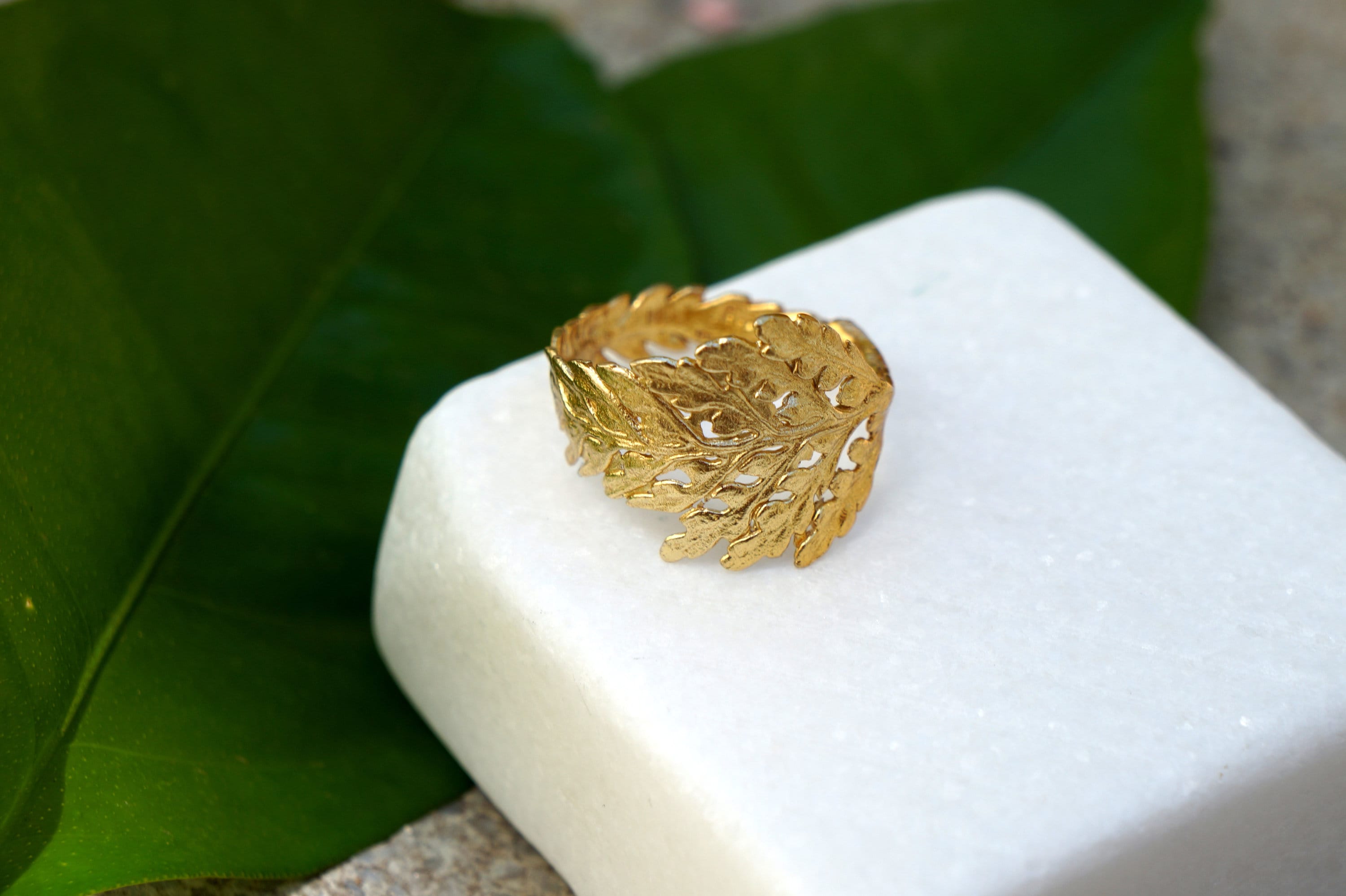 Solid Gold Fern Leaf Ring, Handmade Nature-Inspired Jewelry, Organic Forest Band, Gift for Growth & Protection (9K, 14K, 18K Real Gold)