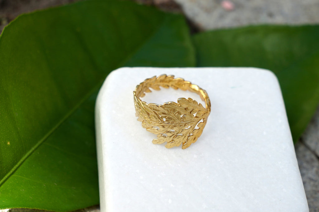 Solid Gold Fern Leaf Ring, Handmade Nature-Inspired Jewelry, Organic Forest Band, Gift for Growth & Protection (9K, 14K, 18K Real Gold)