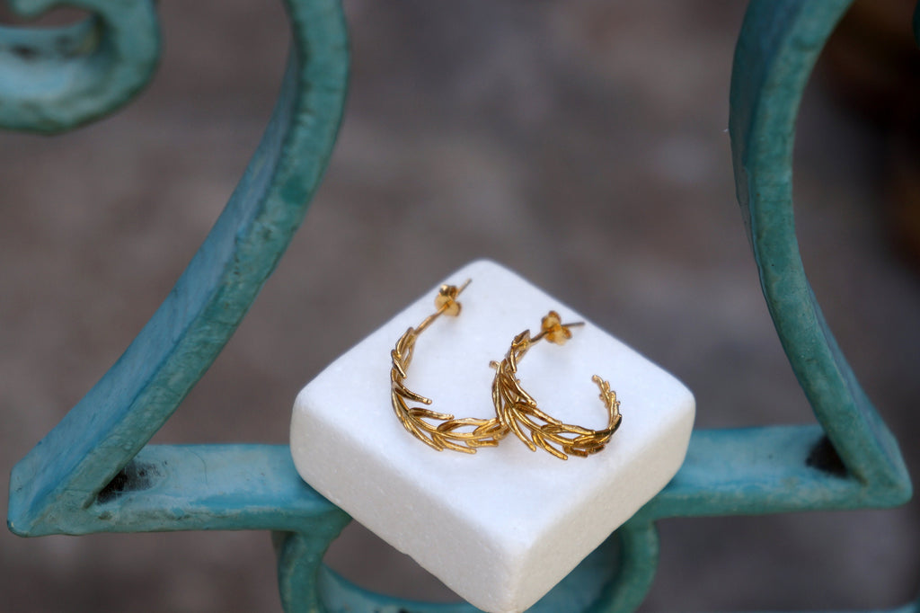 Solid Gold Hoop Earrings – Lightweight Thin Hoops With Real Gold Leaf Design