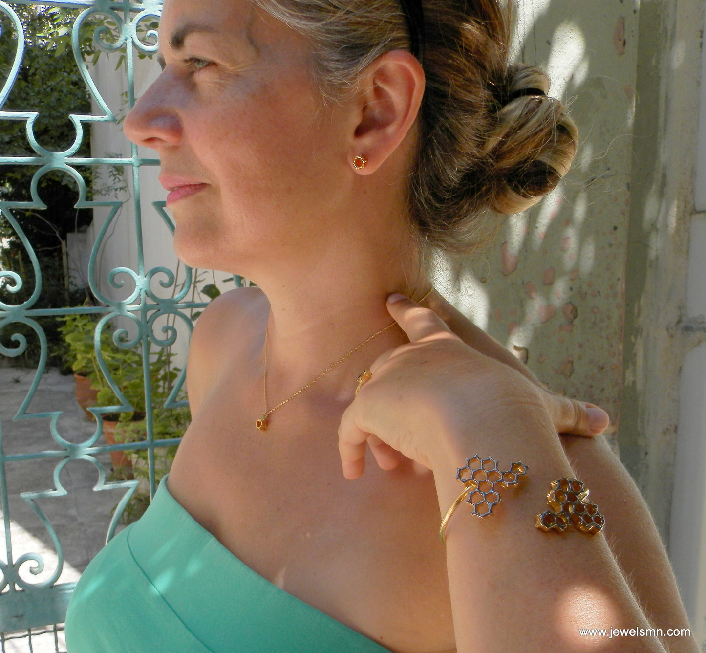 Ηoneycomb shelves bee bracelet. Gold- Black Palladium Unique two tone bracelet. Luxury Wide cuff Bracelet in sterling silver