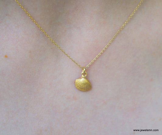 Tiny Sea shell GOLD jewelry pendant.Solid Gold Real Sea Shell Necklace, 9k 14K or 18k with chain , minimal gift for women and girls