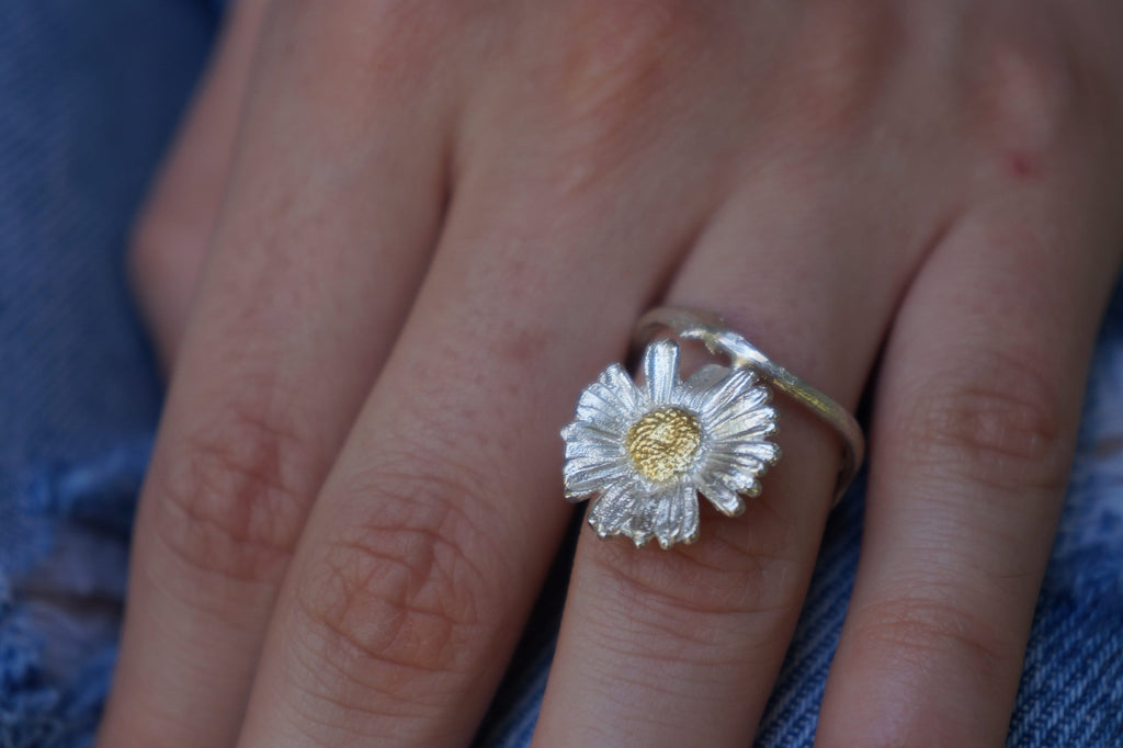 Adjustable Flower Ring – Sterling Silver Chamomile Plant Ring | Vegan Nature Jewelry