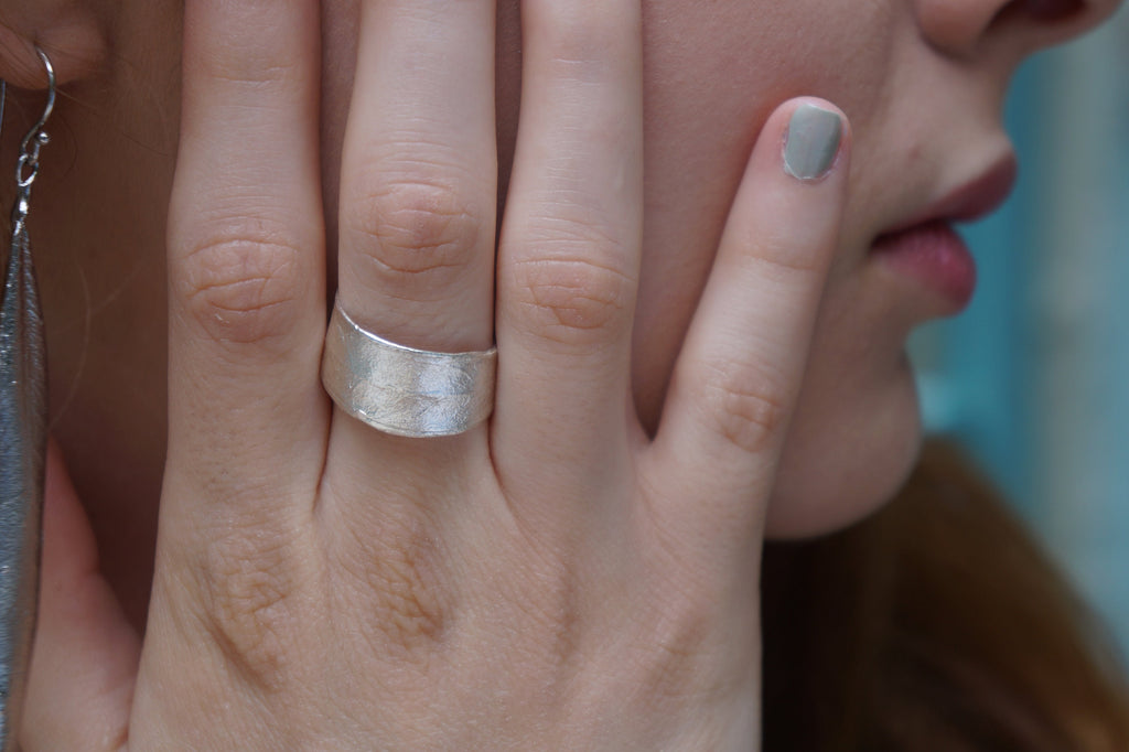 Solid White Gold Ring – Adjustable Olive Leaf Band | 14k 18k Nature Jewelry