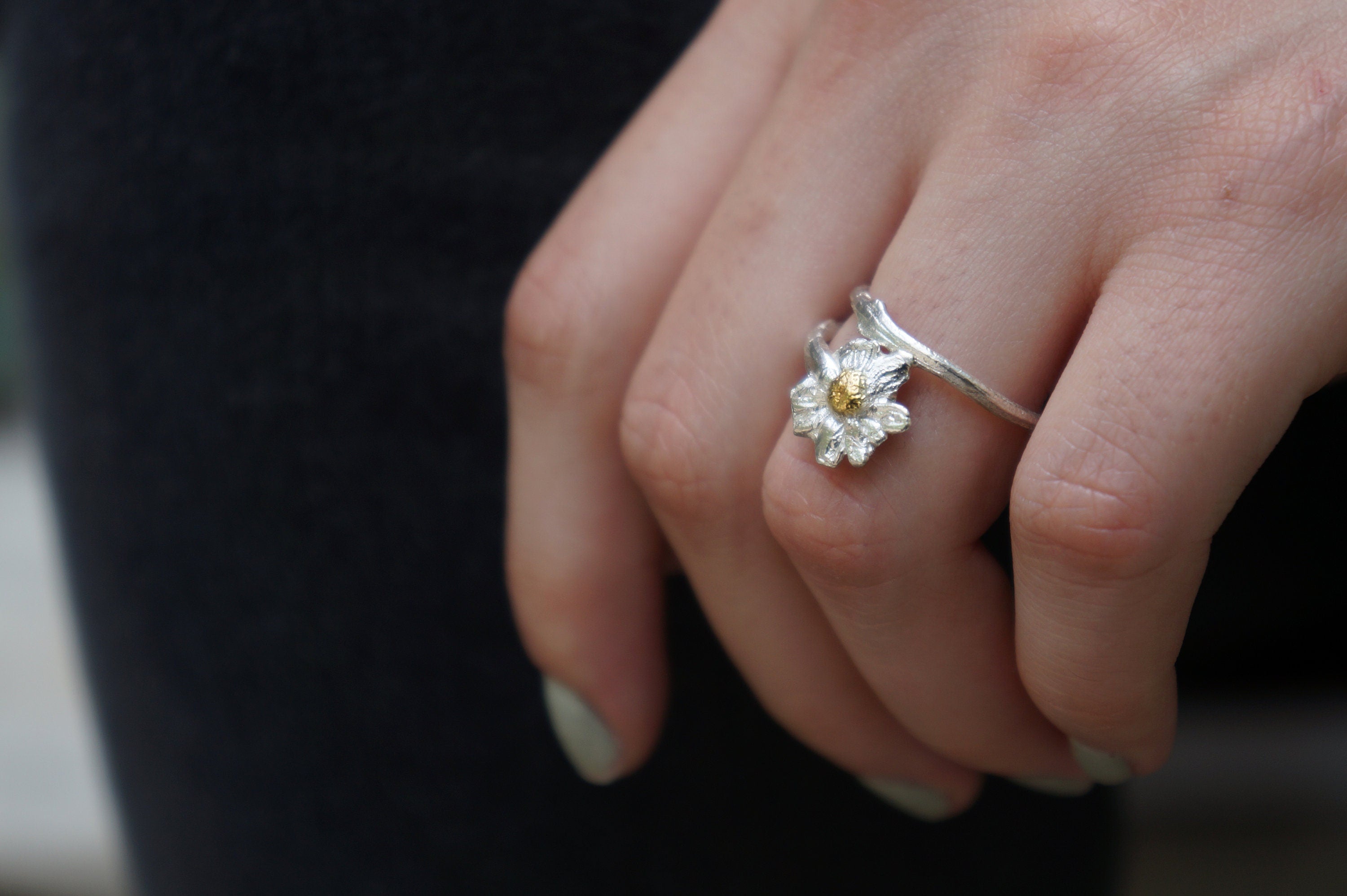 Silver Flower Ring, Sterling Silver Chamomile Ring, Branch Ring, Gold Ring Details, Gift for Her, Birthday Gift for Women, Handmade Jewelry