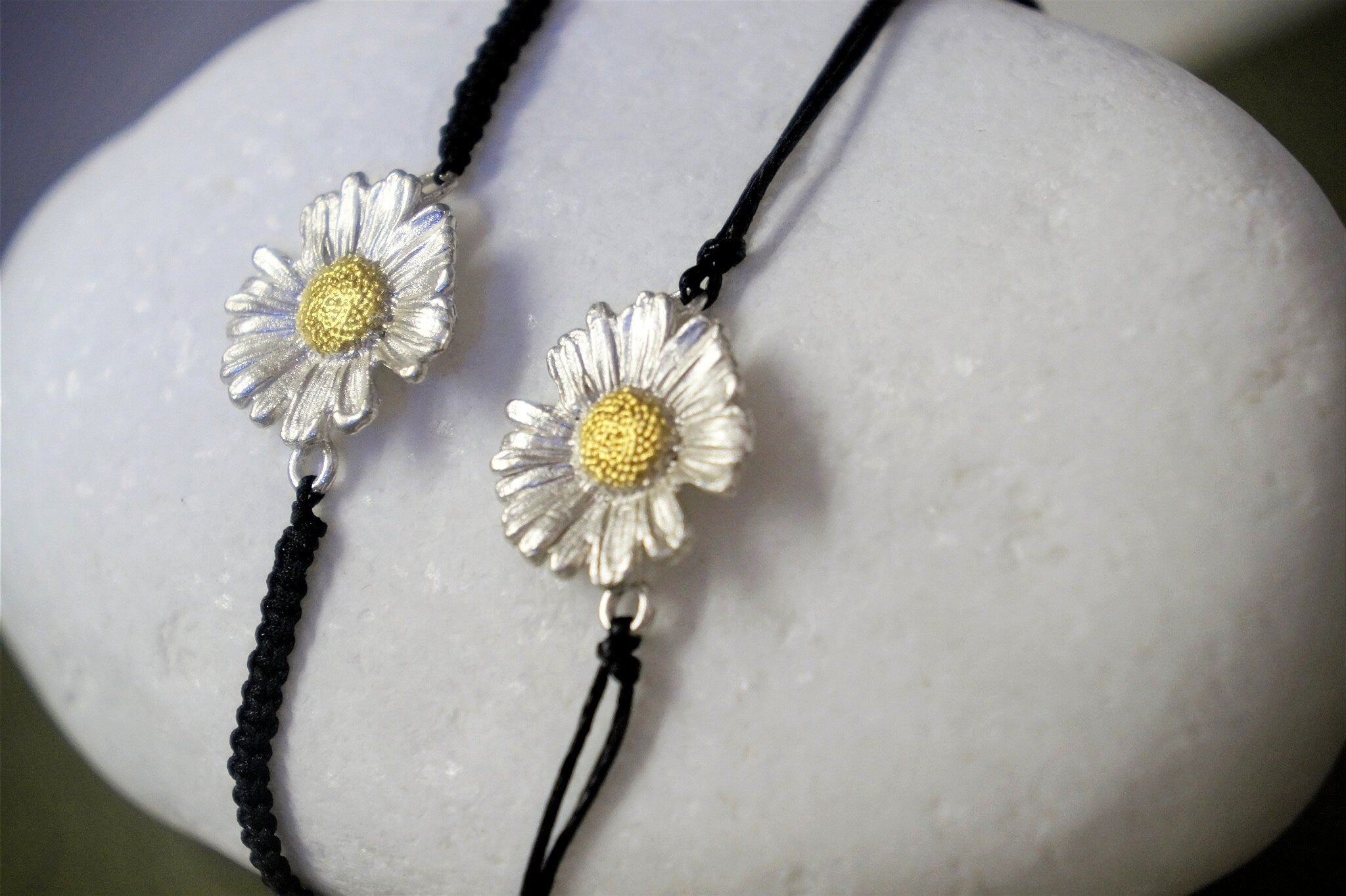 Sterling Silver Bracelet - Handmade Daisy Charm Flower Macrame Bracelet with Sliding Knot