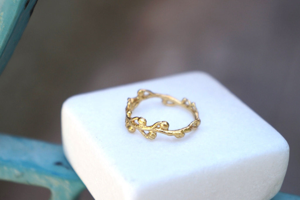 Solid Gold Twig Ring – 14K Gold Branch Ring With Acacia Branch Motif