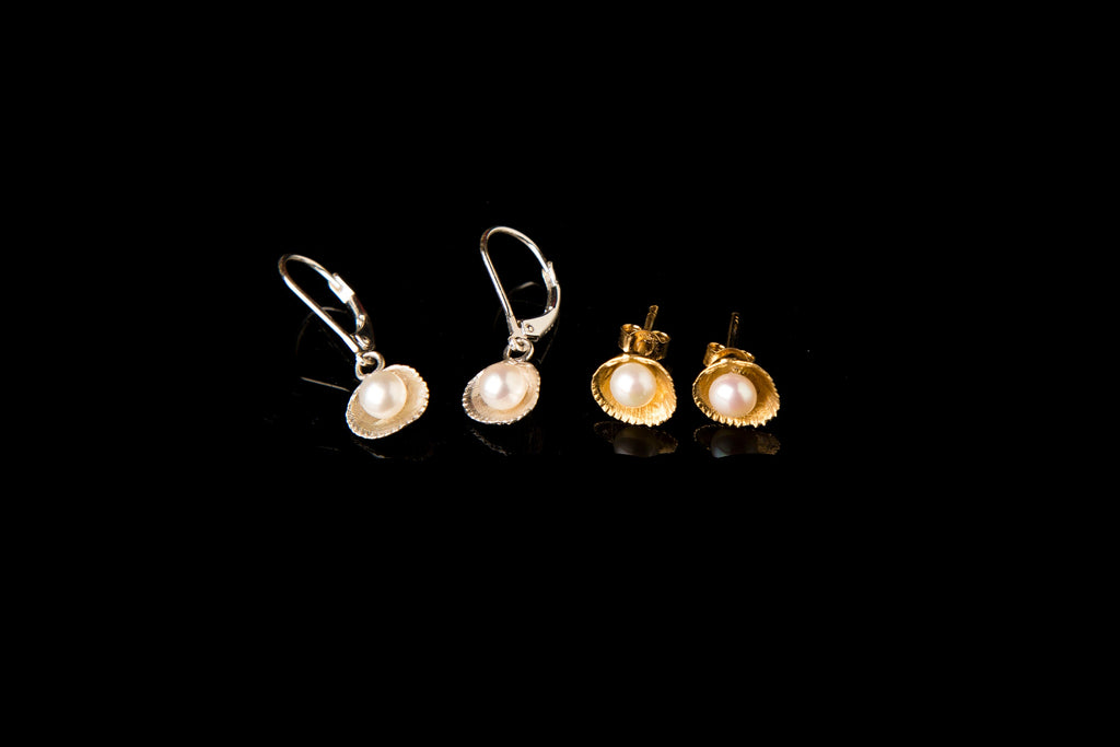 Solid Gold Pearl Earrings – Dainty Minimal Studs with Freshwater Pearls