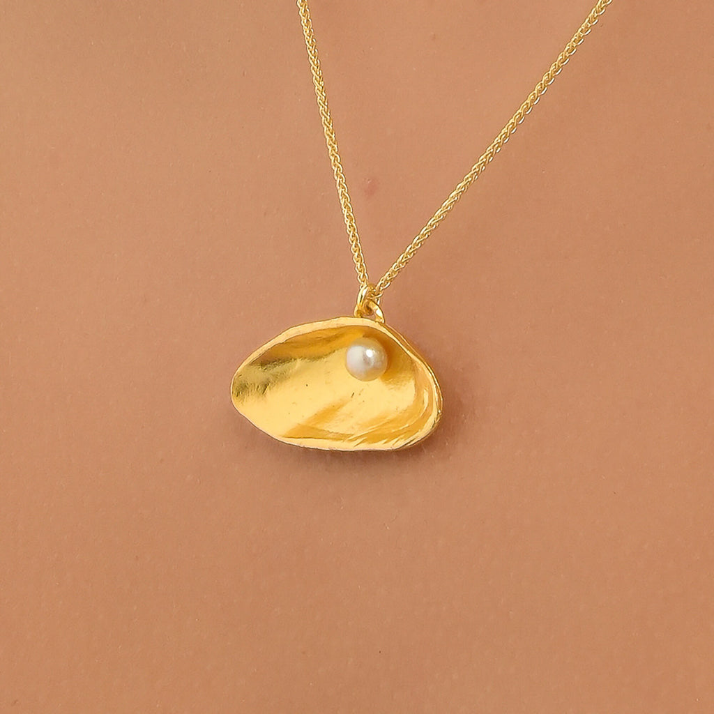 Mussel Pearl Necklace – Gold Plated Sterling Silver Jewelry With Single Pearl Pendant