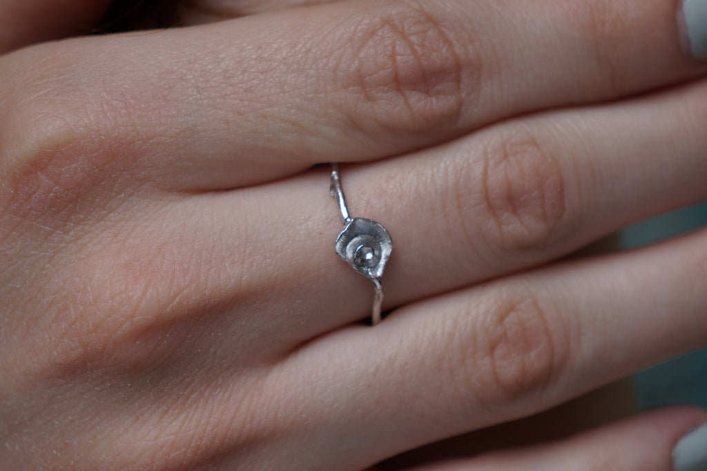Sterling Silver Ring – Dainty Sea Shell On Adjustable Twig Band | Nature Inspired Jewelry