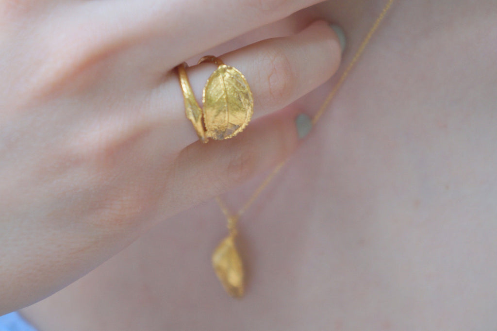 Solid Gold Rose Leaf Ring – Handmade Adjustable Gold Band With Natural Veins