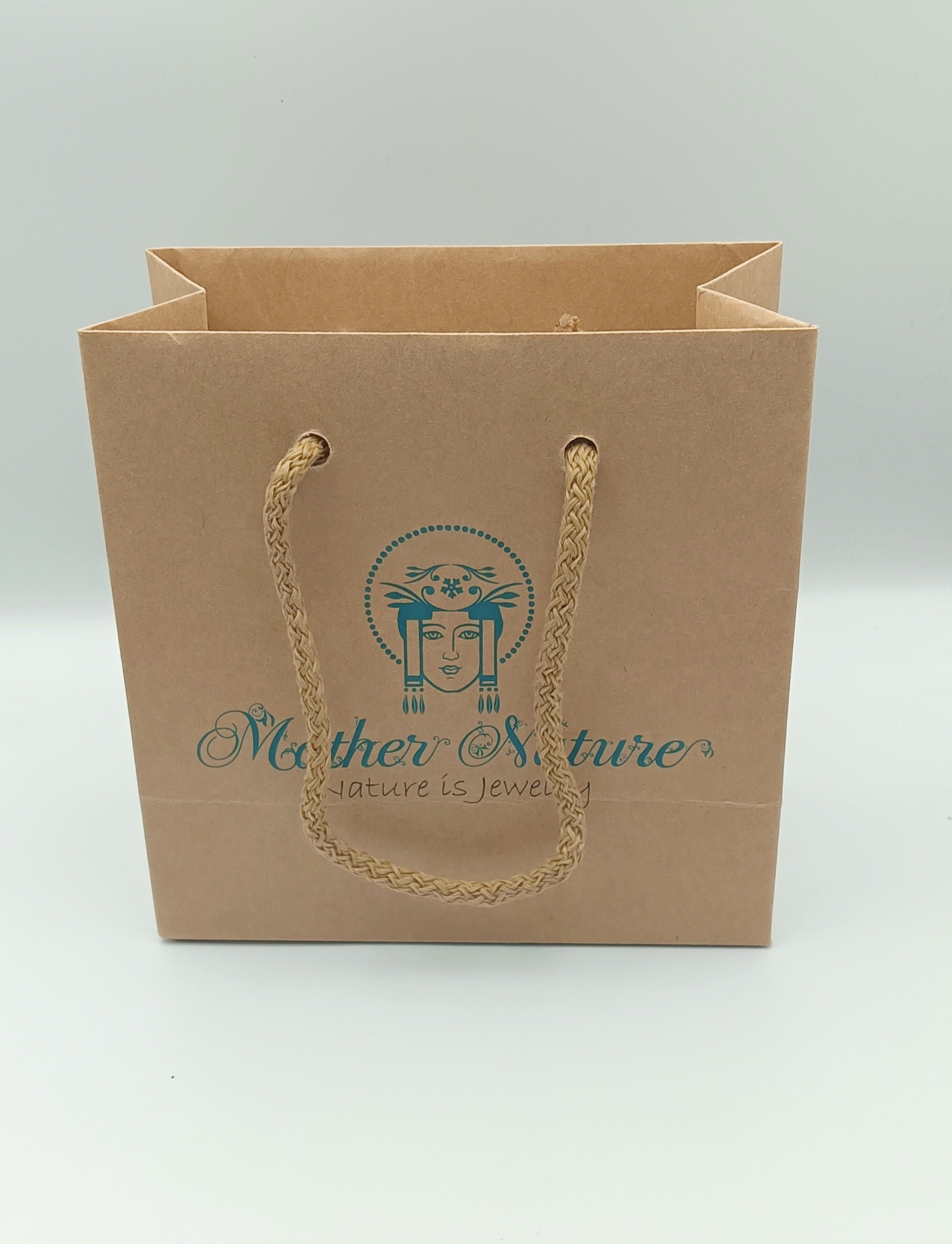 Solid Gold Necklace – Real Sea Shell Pendant with Handmade Gold Chain