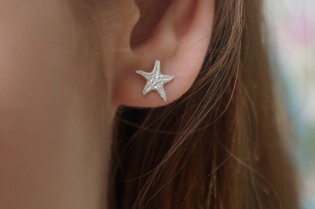 Solid Gold Starfish Earrings – Dainty 9k-18k Gold Studs in Rose, White & Yellow