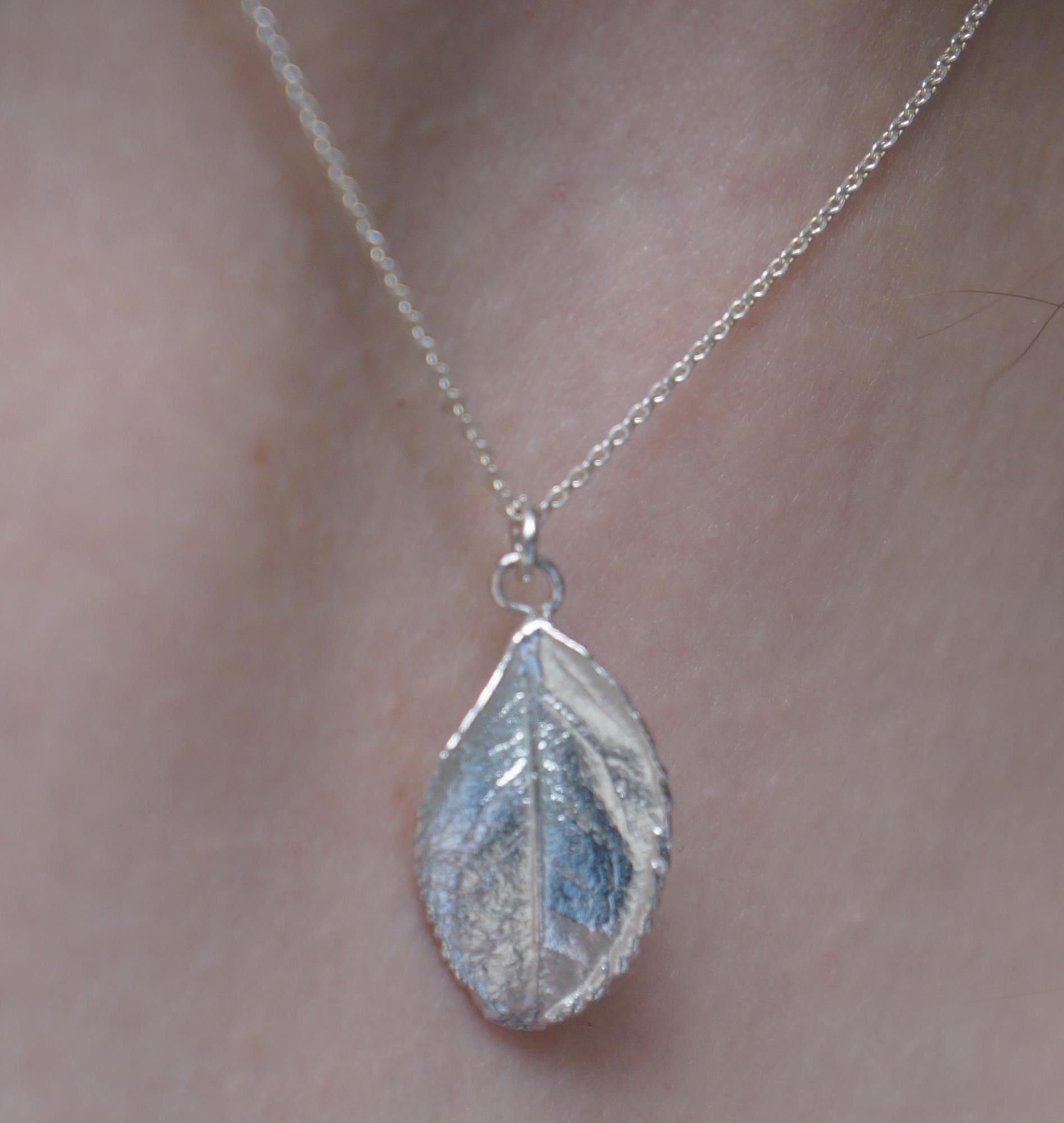 Solid Gold Necklace – Real Rose Leaf Pendant | Handmade Botanic Jewelry