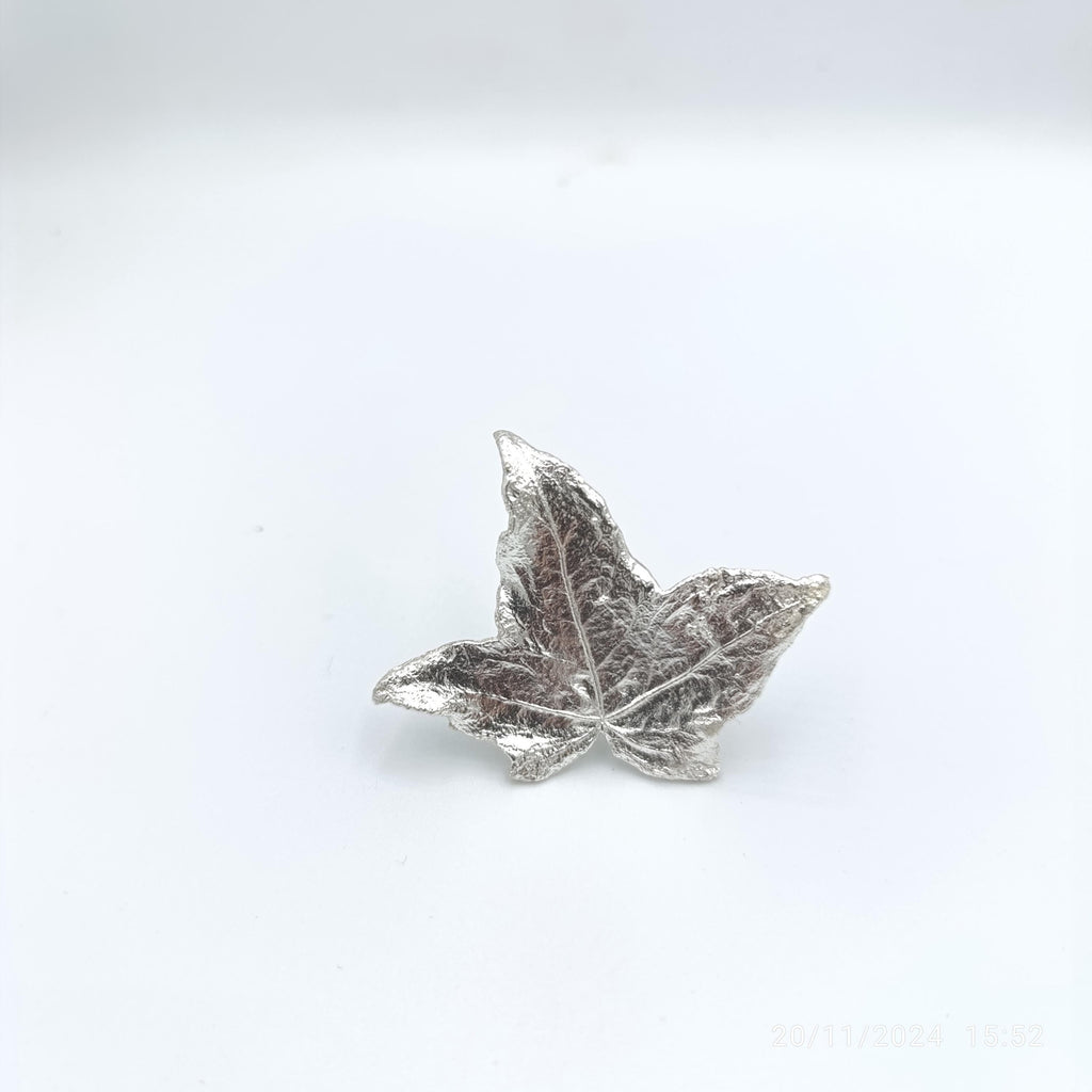 Ivy Leaf Ring: Botanical Nature Design (Gold-Plated Recycled Brass)