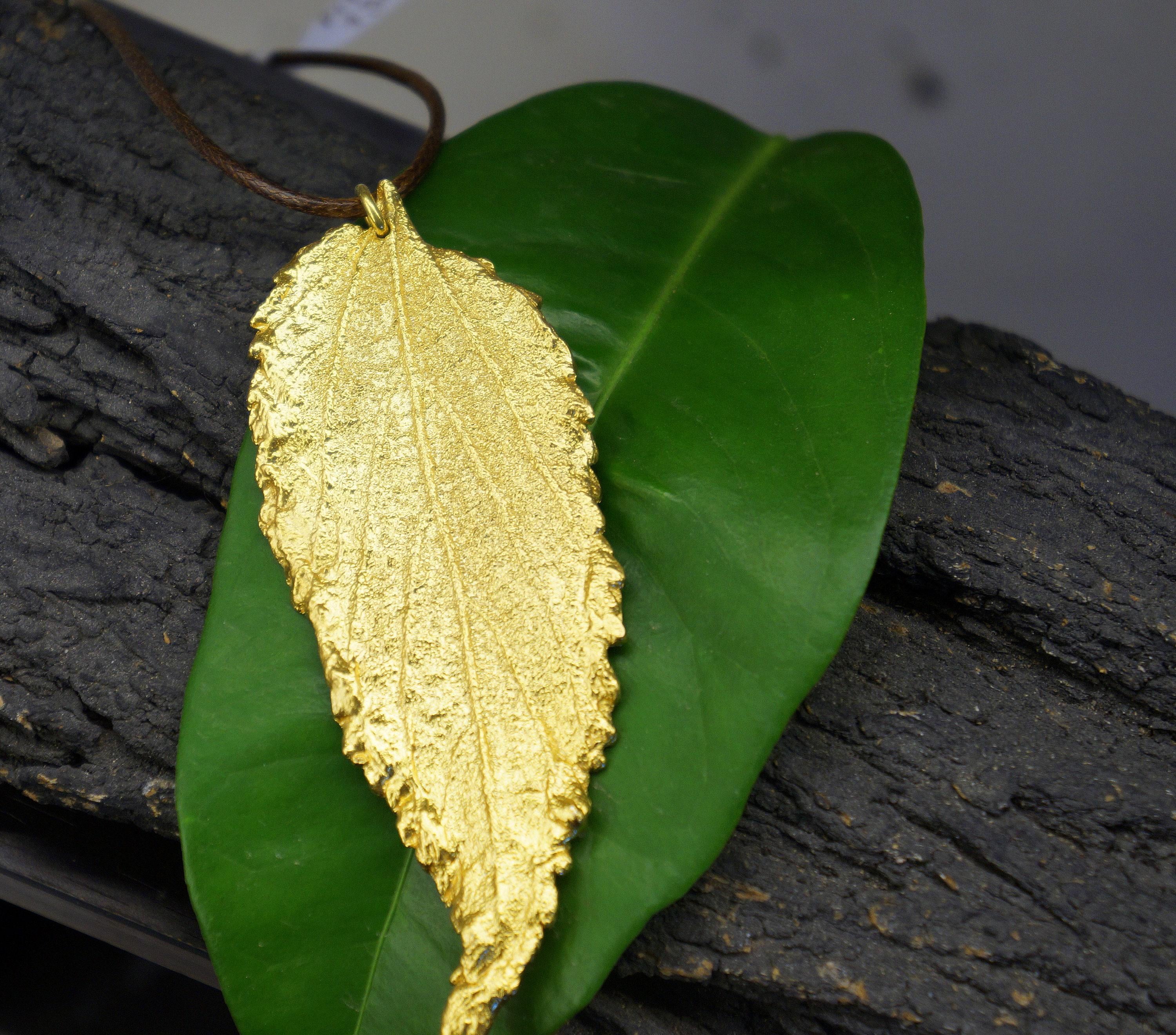 Goldplated Leaf Necklace – Adjustable Hibiscus Pendant | Nature Jewelry Gift