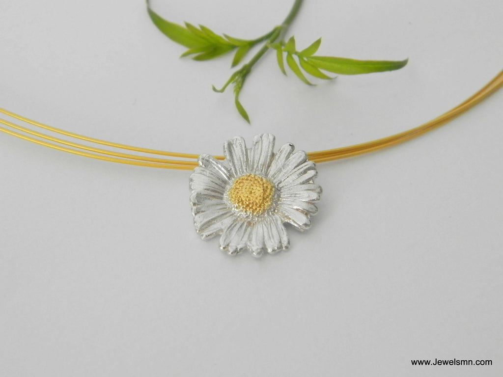 Flower Necklace: Eco-Friendly Daisy Design (Recycled Silver, Gold Center)