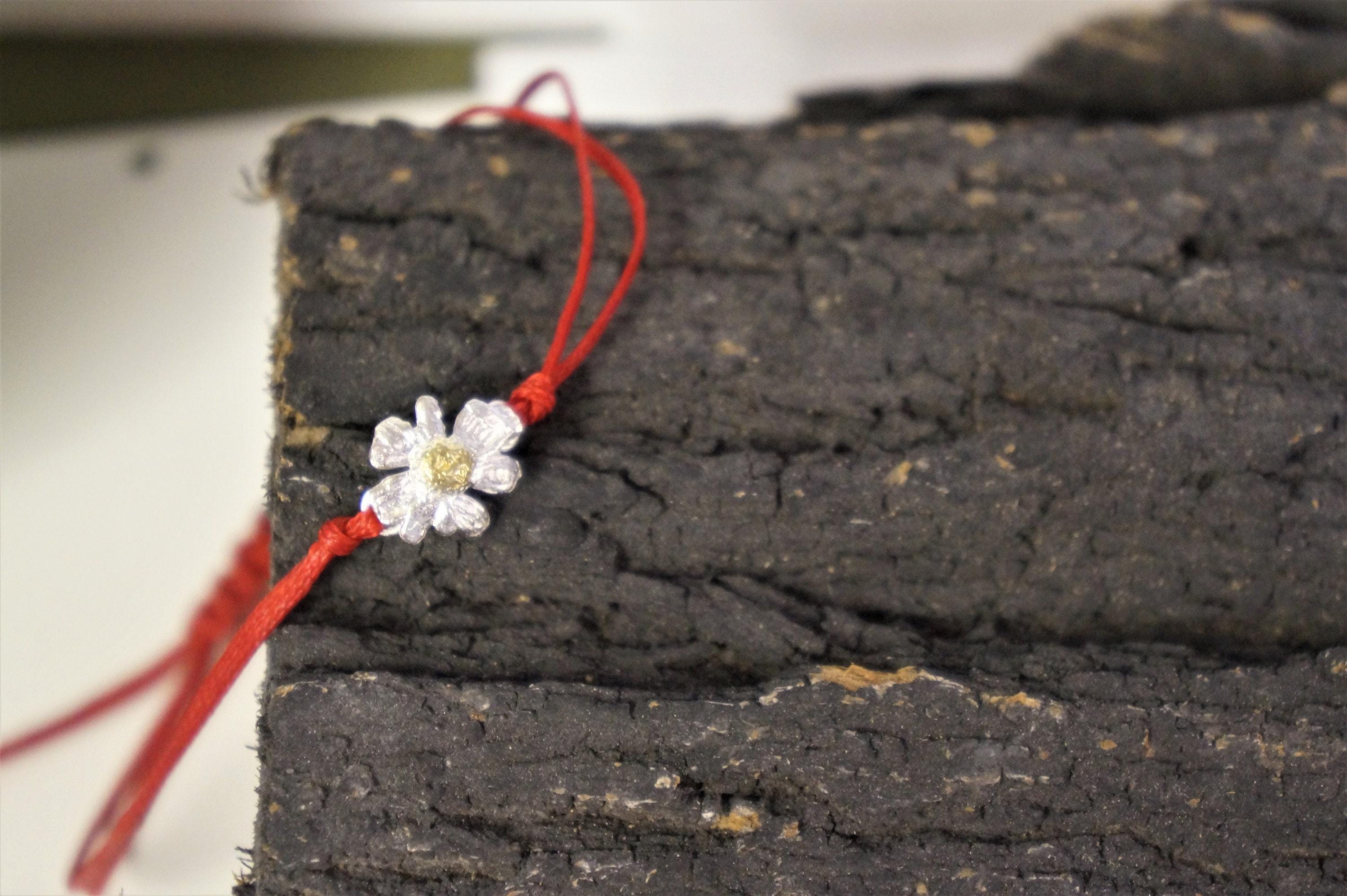 Sterling Silver Daisy Bracelet - Real Chamomile Flower Detail