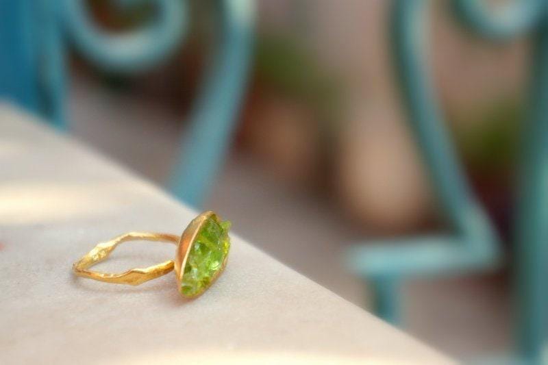 Nature Inspired Sterling Silver Ring, Mussel Shell, Green Murano Glass (Women’s)