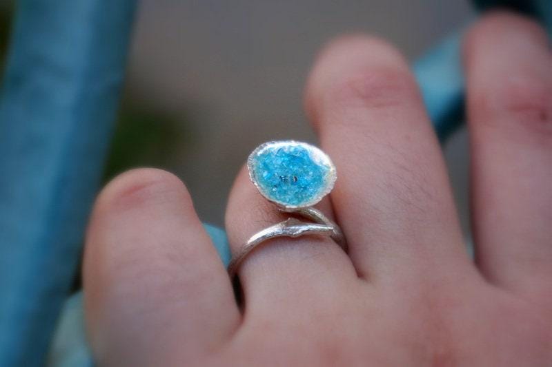 Silver Limpet Shell Ring: Turquoise Blue Accent - Handmade Nature Jewelry