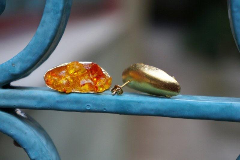 Nature-Inspired Mussel Shell Earrings, Murano Glass (Silver or Gold Plated)