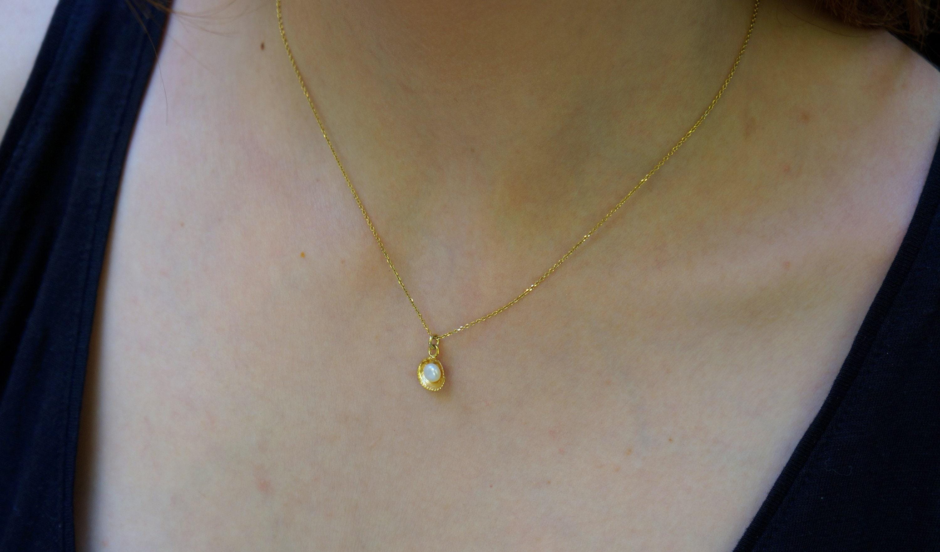 Sea Shell Pendant Necklace: Freshwater Pearl Jewelry (Sterling Silver Gold Plated)