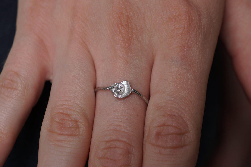 Silver Sea Shell Ring, Sterling Silver Jewelry, Minimalist Band, Silver Ring, Gift for Her, Birthday Gift for Women, Handmade Jewelry