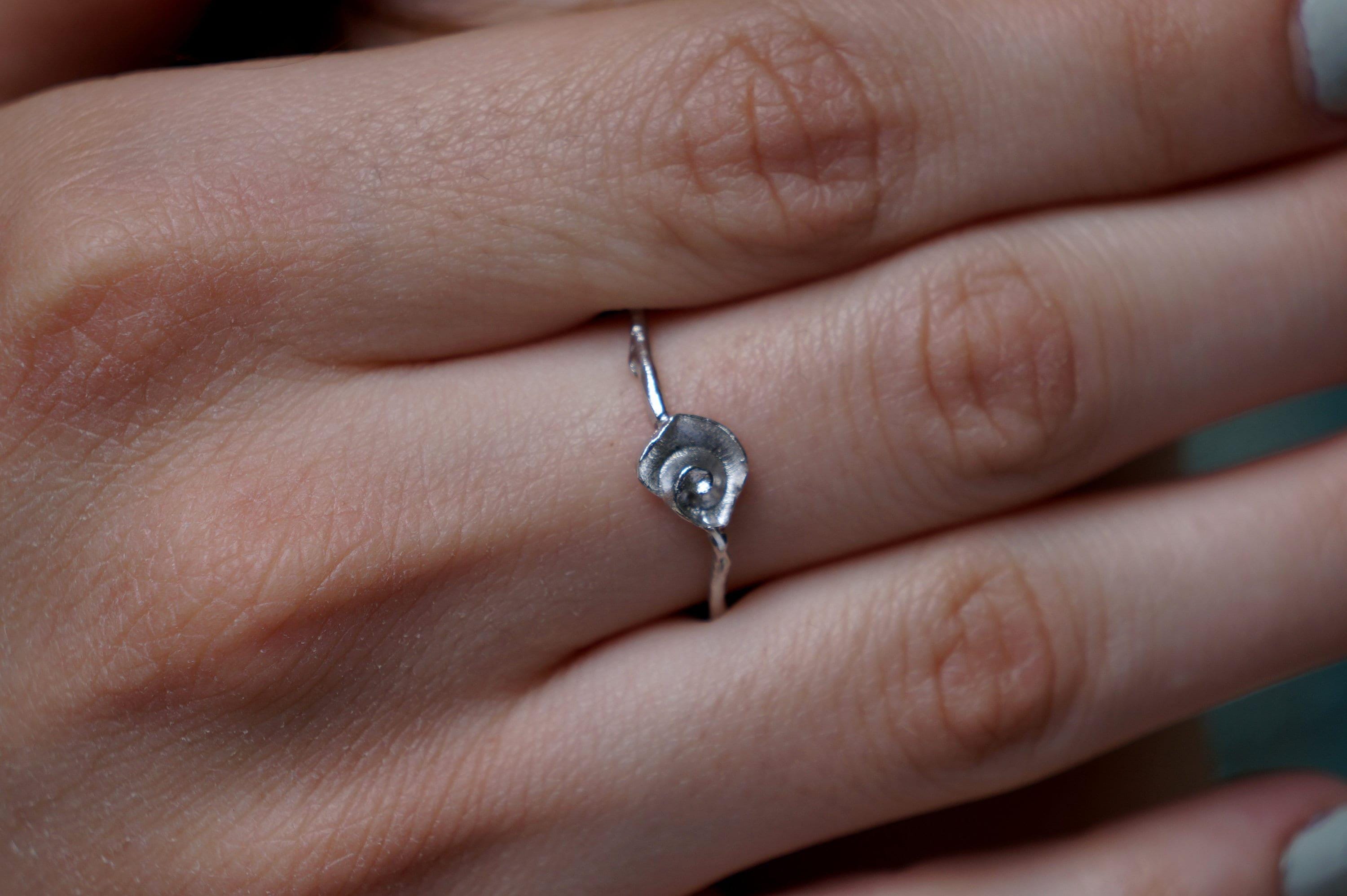Silver Sea Shell Ring, Sterling Silver Jewelry, Minimalist Band, Silver Ring, Gift for Her, Birthday Gift for Women, Handmade Jewelry