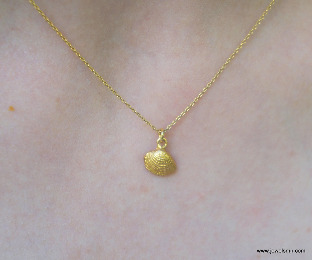Solid Gold Sea Shell Necklace, Handmade Minimalist Nature Jewelry, Dainty Beach Pendant, Gift for Longevity & Summer, Real Gold (9K-18K)