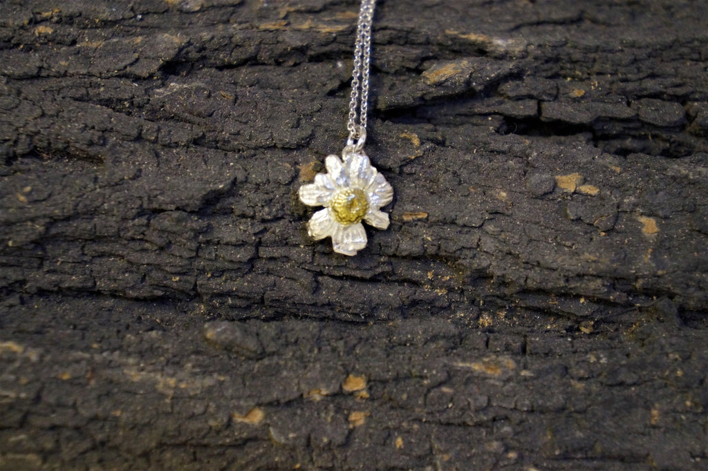 Sterling Silver Necklace - Minimalist Chamomile Flower Pendant | Dainty Nature Jewelry